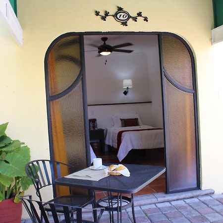 Hotel Antigua Posada Cuernavaca Buitenkant foto